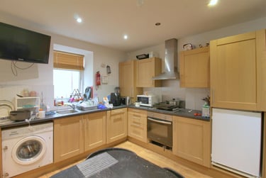 1 bed house, In 39 Station Road, South Gosfoth, Newcastle, NE31QD - Image 2